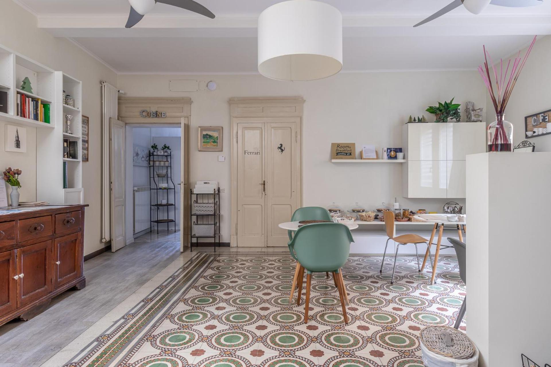Room & Breakfast Canalino 21 Modena Bagian luar foto