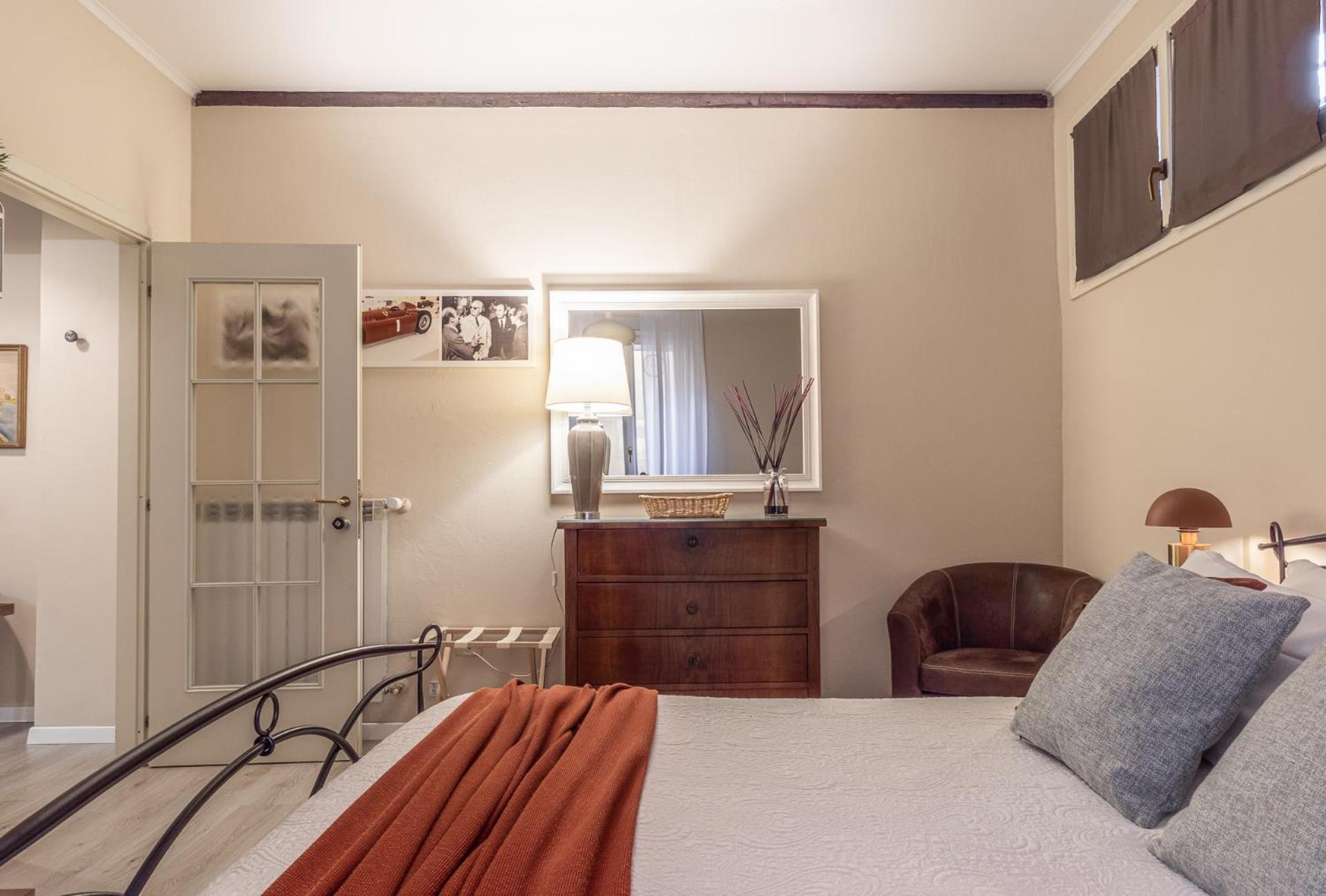 Room & Breakfast Canalino 21 Modena Bagian luar foto